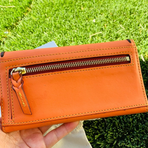 Dooney & Bourke Wallet 🧡 - Picture 8 of 11